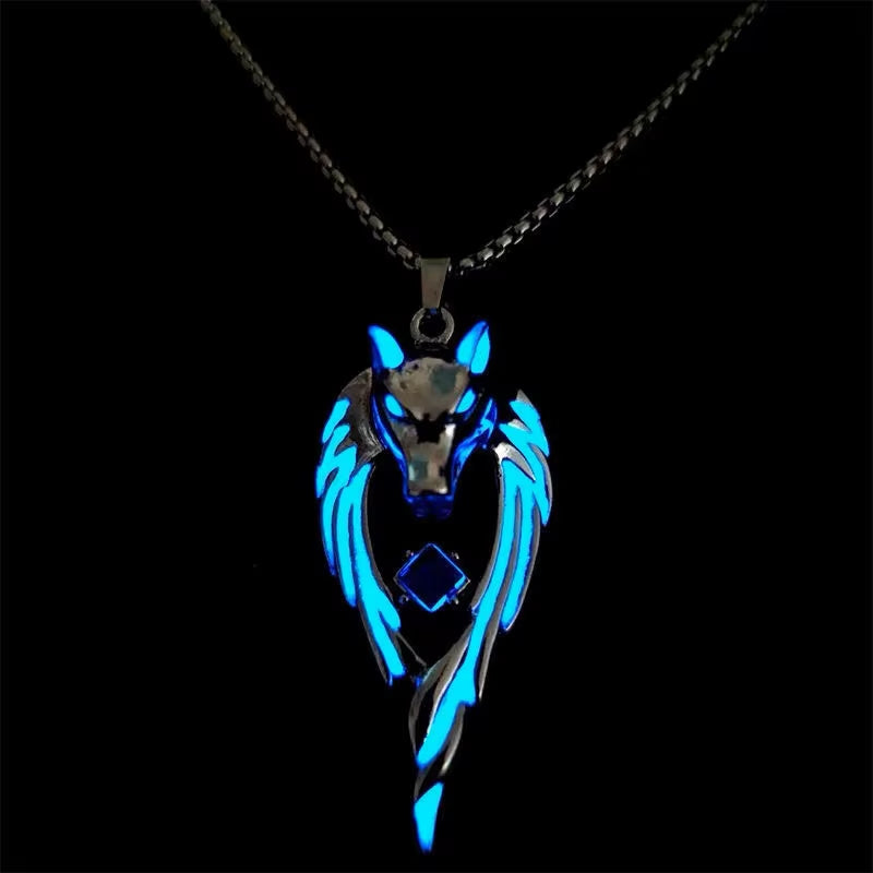 🐺 VIRAWOLF™ GLOW PENDANT – EL PODER DEL LOBO EN TU ESTILO 💫