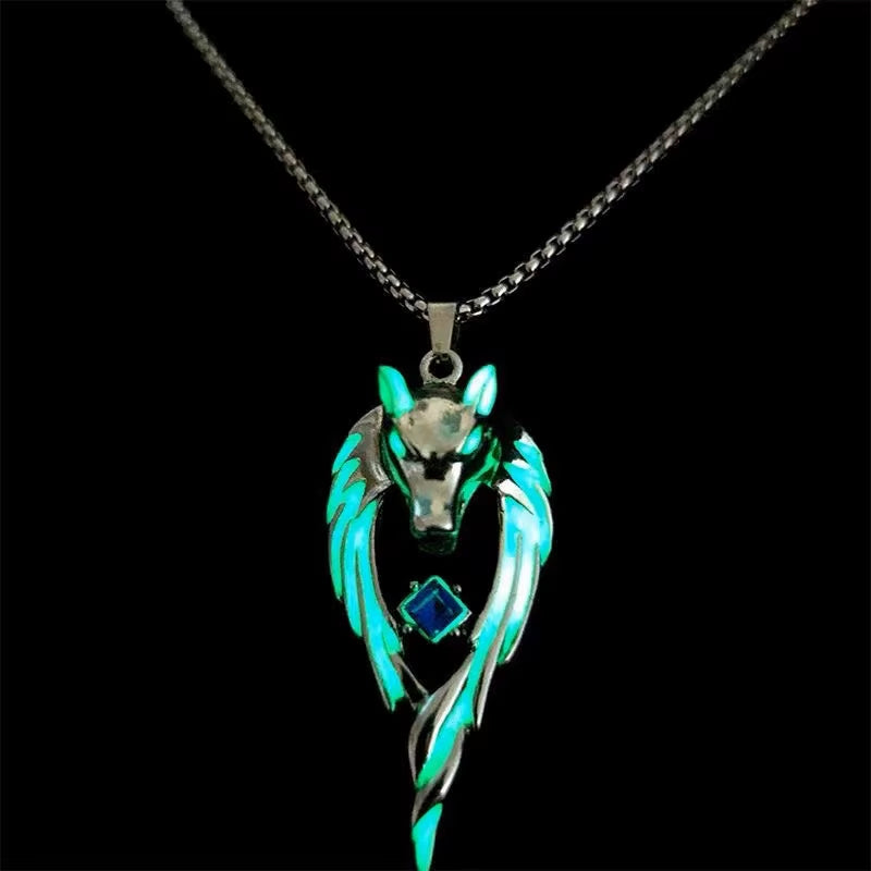 🐺 VIRAWOLF™ GLOW PENDANT – EL PODER DEL LOBO EN TU ESTILO 💫