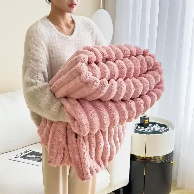 VeluSoft™ Luxe Blanket | Manta de Piel Sintética Tipo Conejo – Cálida, Esponjosa y Premium para Sofá o Cama 🩶❄️